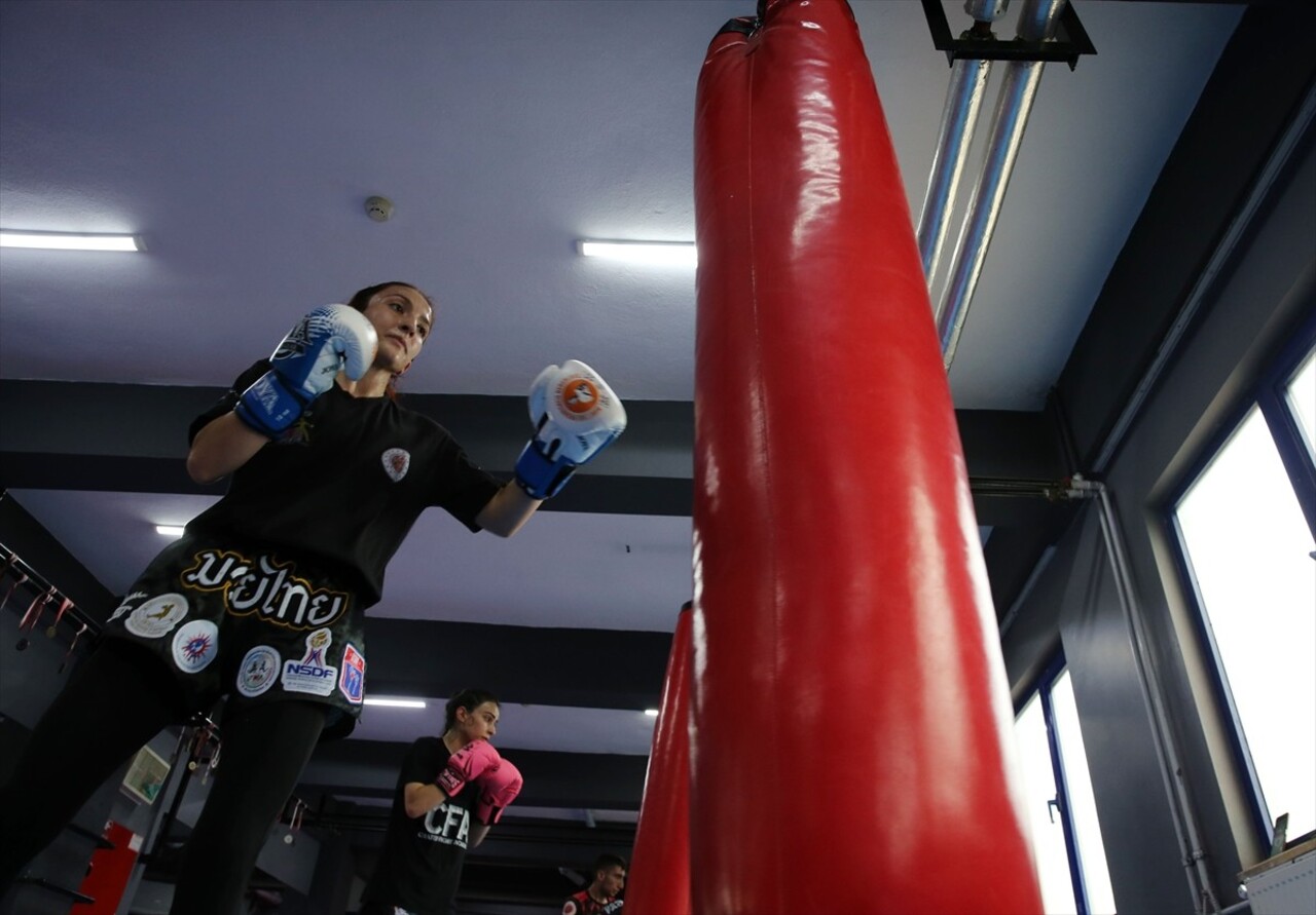 Bitlis'te tanıştıkları muay thai ve kick boks branşlarında milli takım formasıyla önemli başarılar...