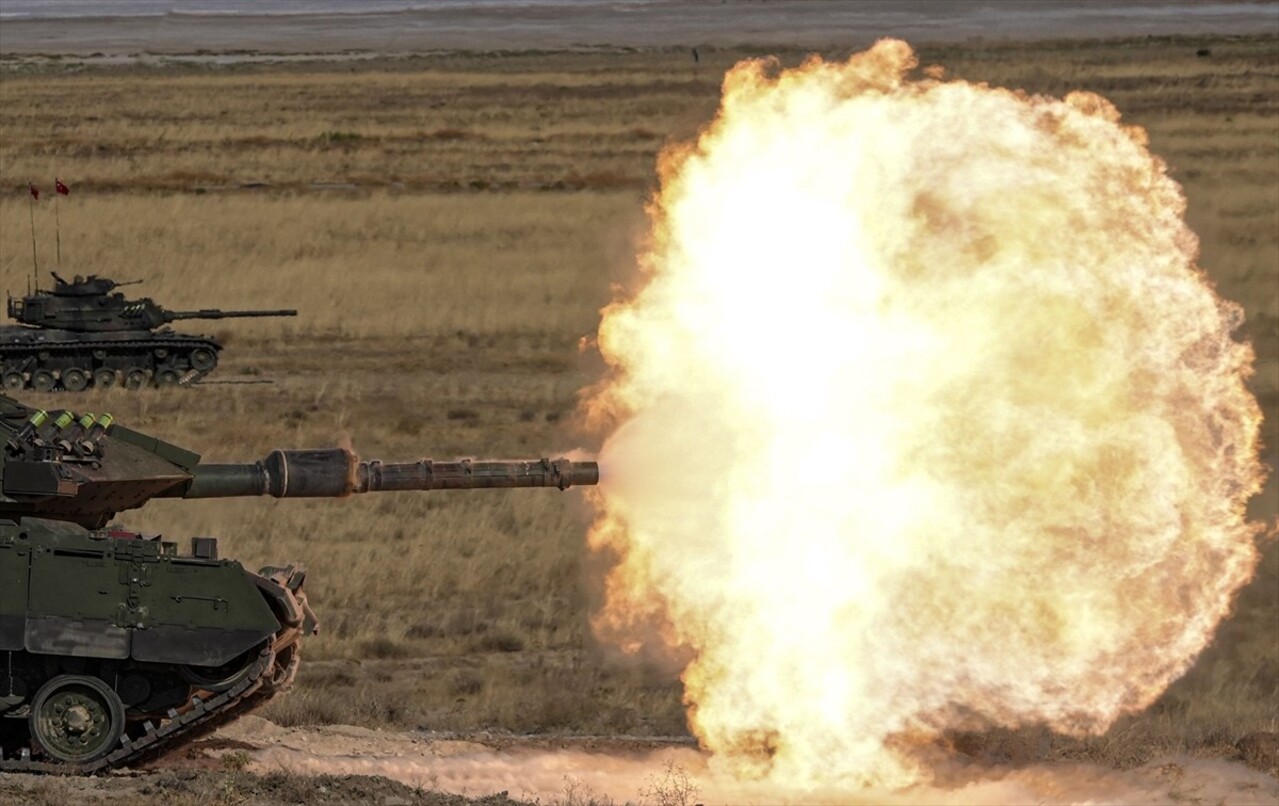 Kara Kuvvetleri Komutanlığı bünyesinde hizmet veren "Tank Okul Komutanlığı" tarafından, TSK'nın...