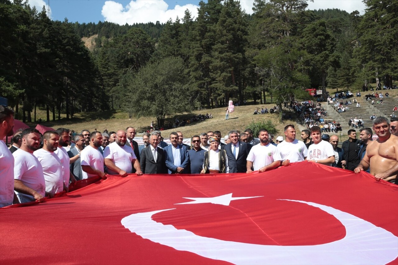 Milli Eğitim Bakanı Yusuf Tekin, Gerede Esentepe Güreş Sahası'nda düzenlenen 4. Ramazan Dede Anma...