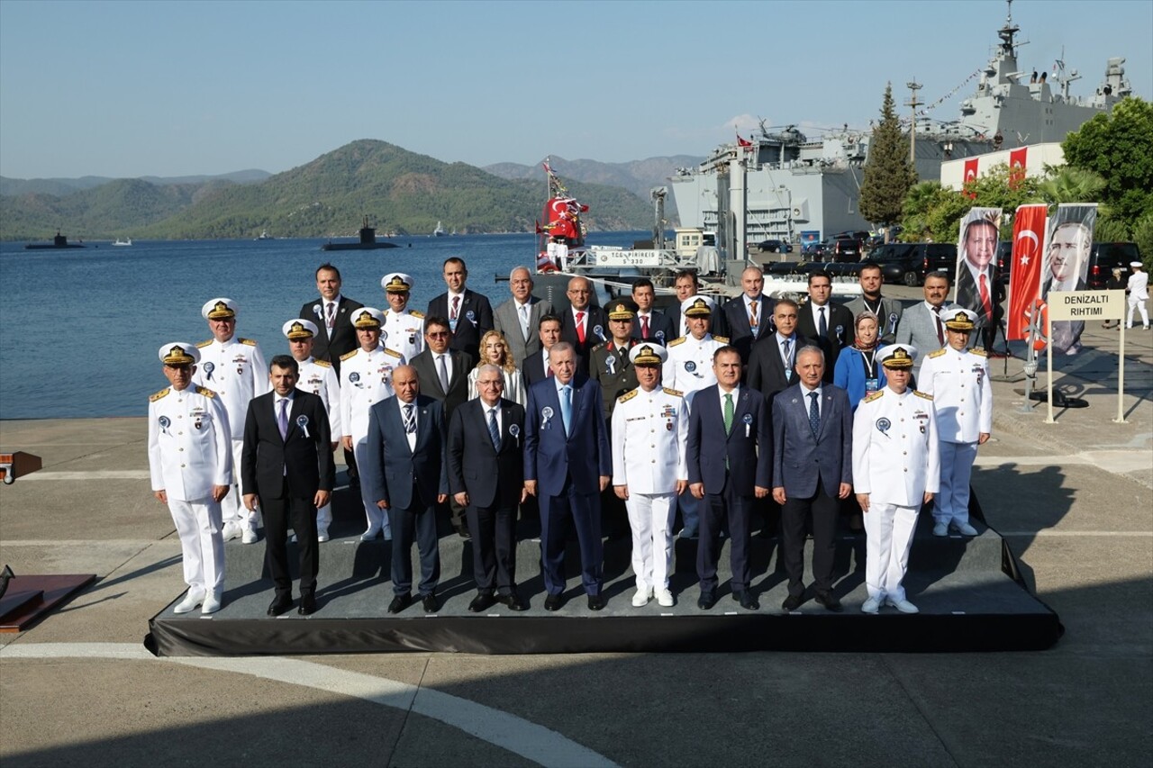 Cumhurbaşkanı Recep Tayyip Erdoğan, Muğla'nın Marmaris ilçesinde, Aksaz Tersanesi Komutanlığı...