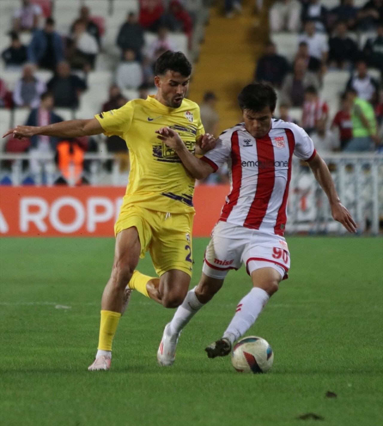 Trendyol Süper Ligin 3. haftasında Net Global Sivasspor, ikas Eyüpspor ile karşılaştı. Bir...