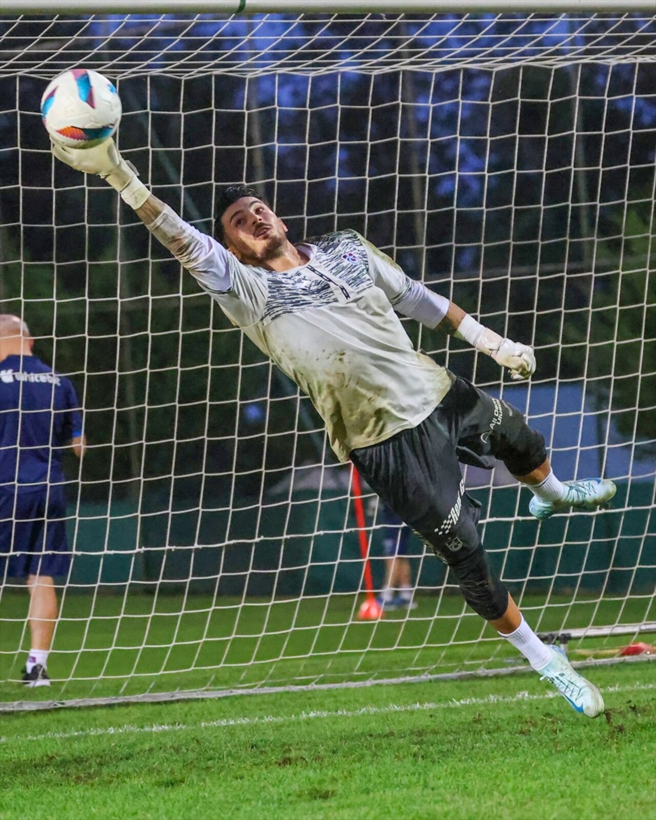 Trabzonspor, UEFA Konferans Ligi play-off turu rövanşında sahasında İsviçre'nin St. Gallen...