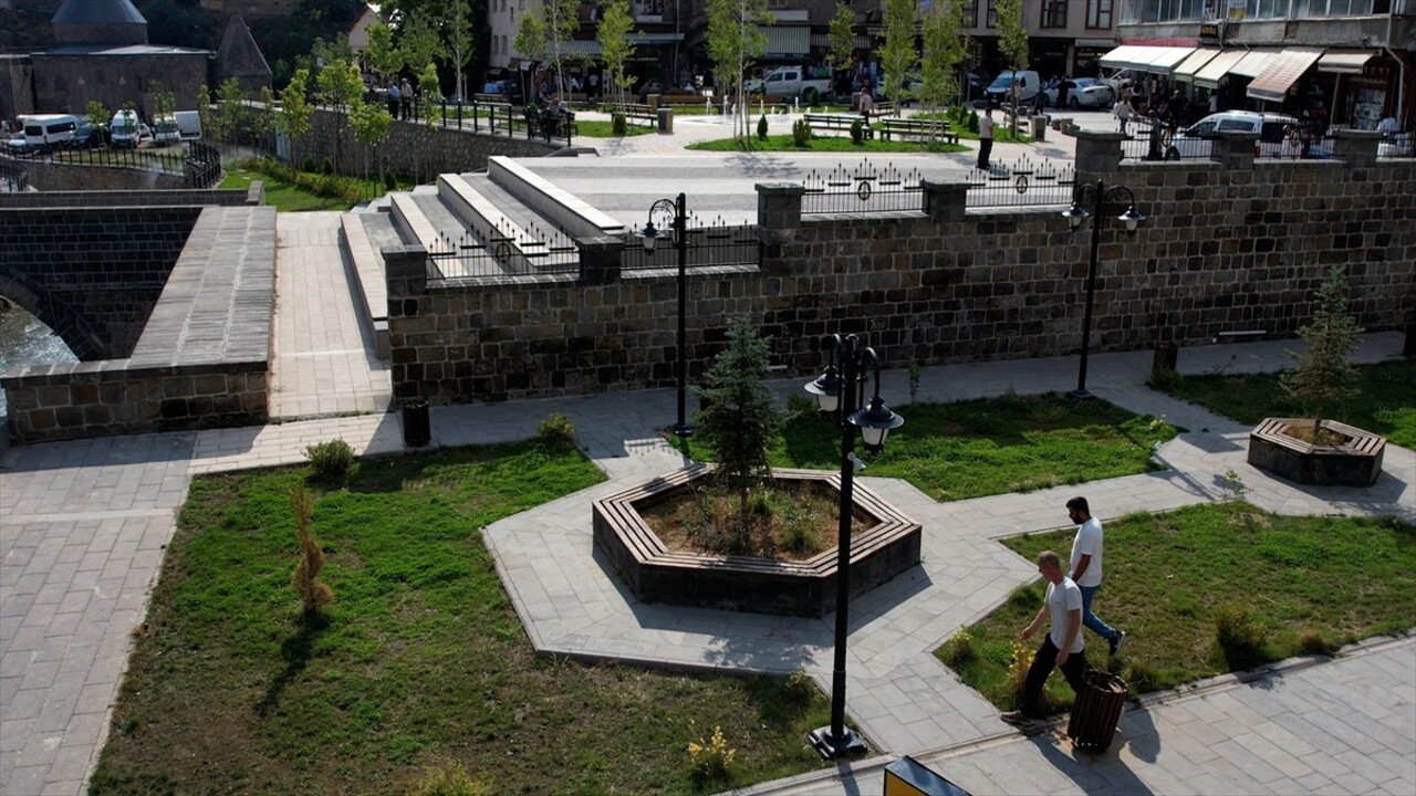 Çevre, Şehircilik ve İklim Değişikliği Bakanlığı, "Bitlis Tarihi Kent Merkezi Kentsel Yenileme ve...