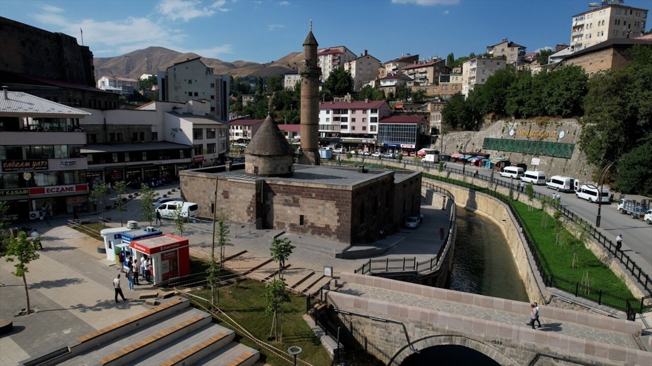 Çevre, Şehircilik ve İklim Değişikliği Bakanlığı, "Bitlis Tarihi Kent Merkezi Kentsel Yenileme ve...