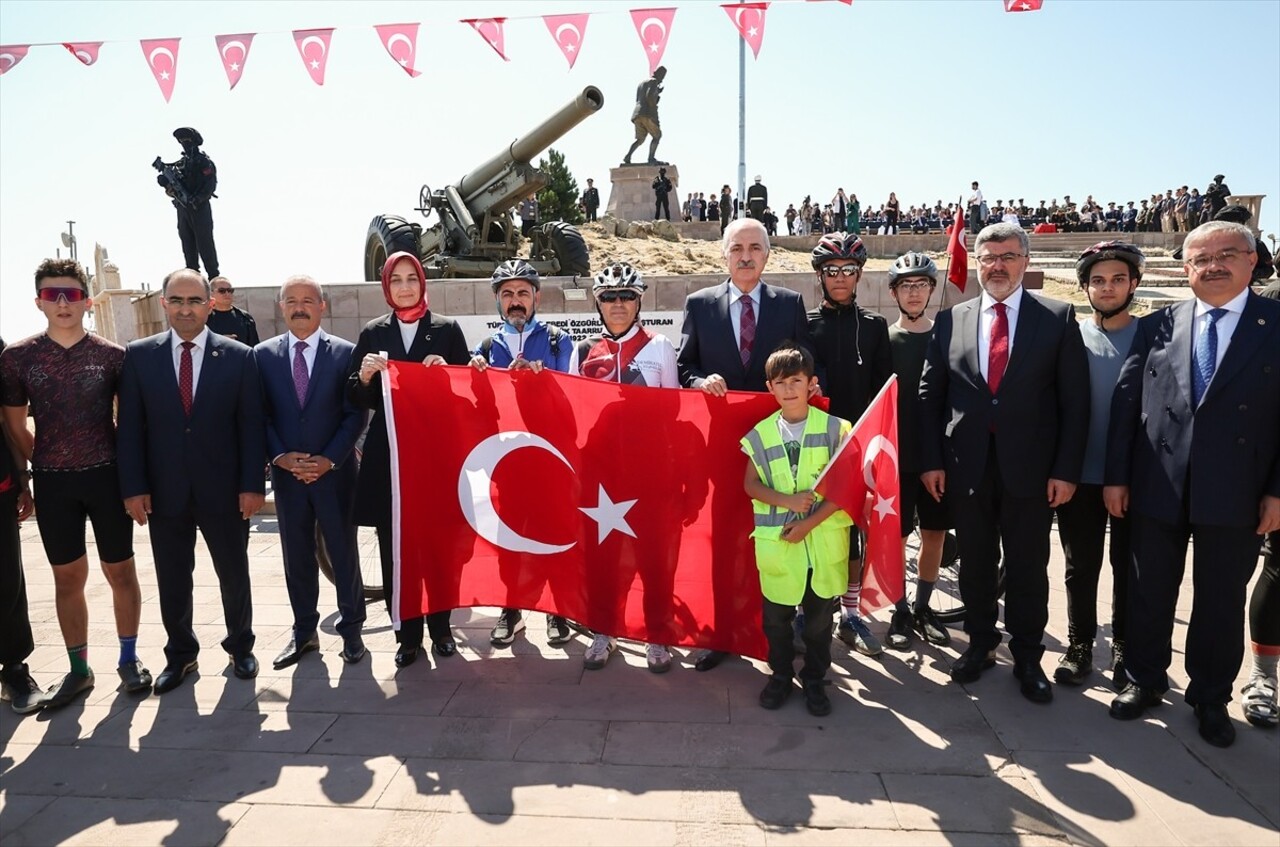 TBMM Başkanı Numan Kurtulmuş, Büyük Taarruz emrinin verildiği Kocatepe'deki Başkomutan Mustafa...