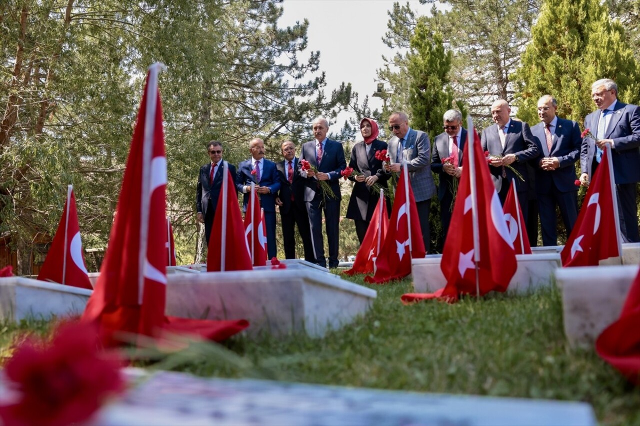 TBMM Başkanı Numan Kurtulmuş, Büyük Taarruz emrinin verildiği Kocatepe'deki Başkomutan Mustafa...