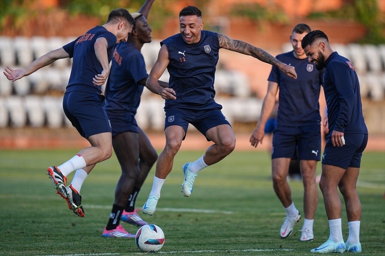 UEFA Konferans Ligi'nin play-off rövanş maçında yarın İrlanda'nın St. Patrick's Athletic takımını...