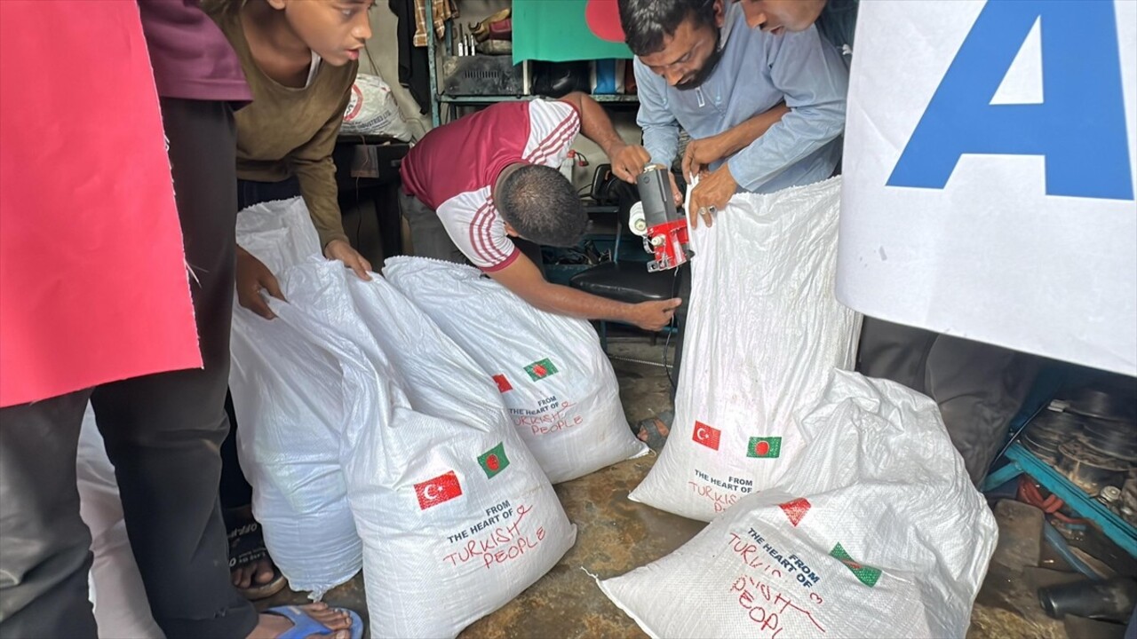 Afet ve Acil Durum Yönetimi Başkanlığı (AFAD), Bangladeş'te meydana gelen sel felaketinden...