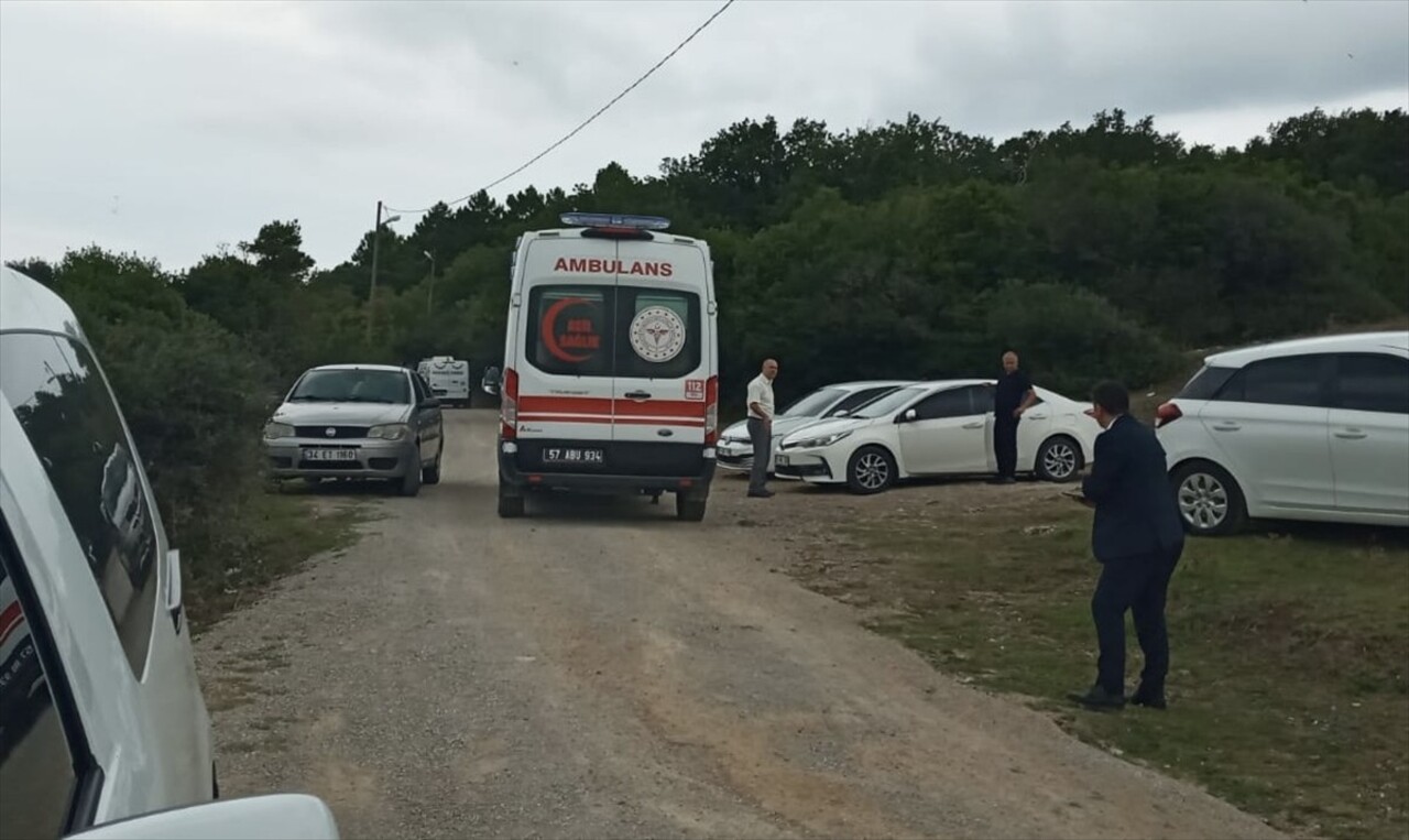 Sinop'ta denizde bir erkek cesedi bulundu. İl Emniyet Müdürlüğü ve Sahil Güvenlik ekiplerince...