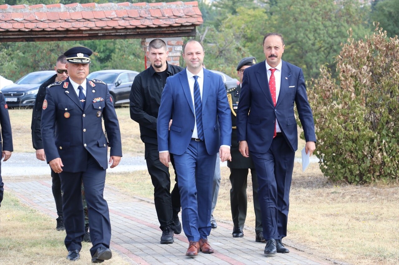 Türkiye Milli Savunma Bakanlığı tarafından Kuzey Makedonya ordusuna askeri ekipman hibe...