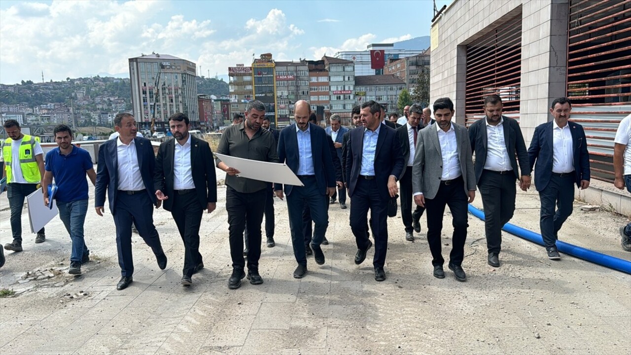 Çevre, Şehircilik ve İklim Değişikliği Bakanlığı Toplu Konut İdaresi (TOKİ) Başkanı Mustafa Levent...