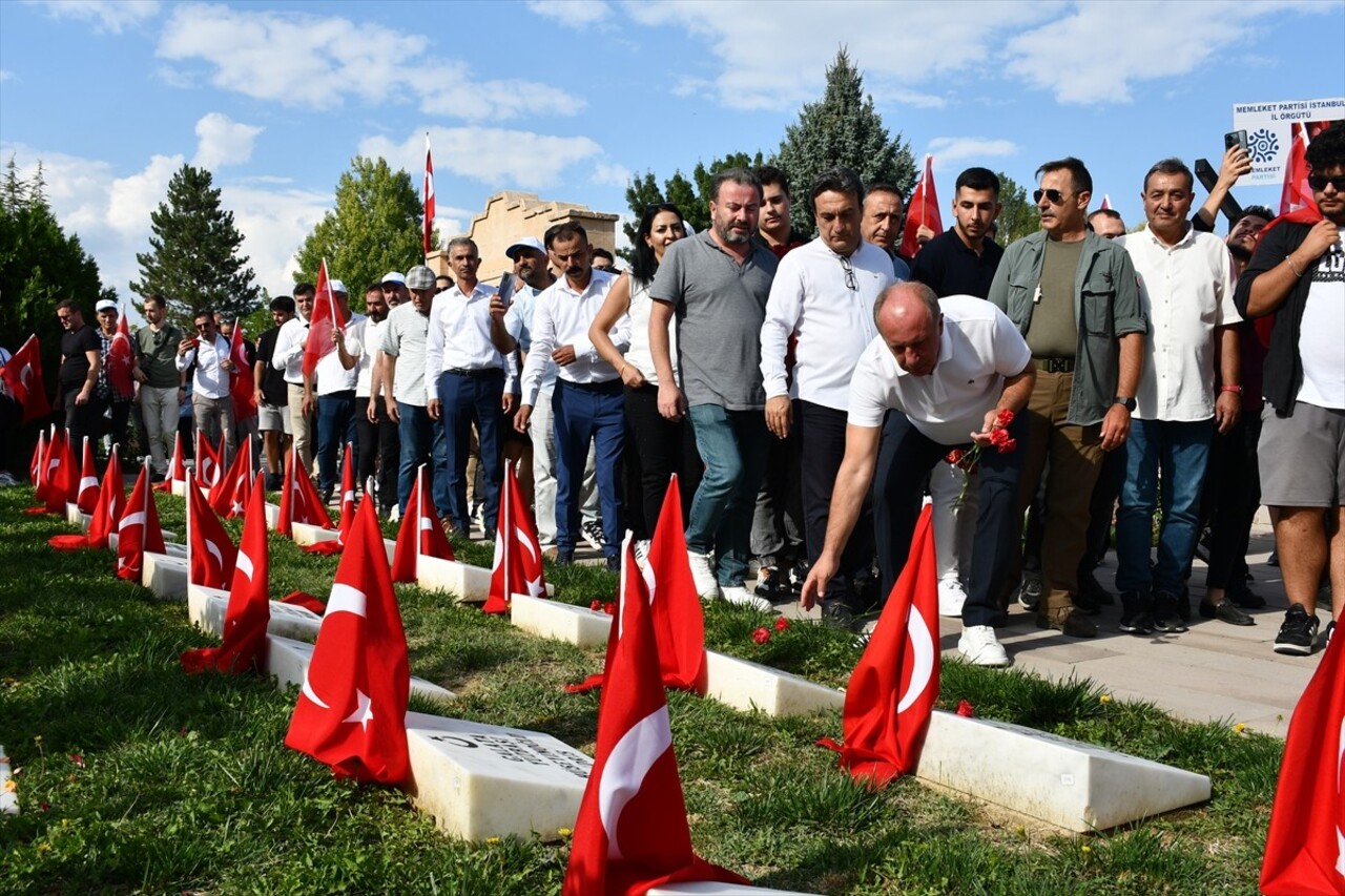 Memleket Partisi Genel Başkanı Muharrem İnce, 30 Ağustos Zafer Bayramı dolayısıyla Kütahya'nın...