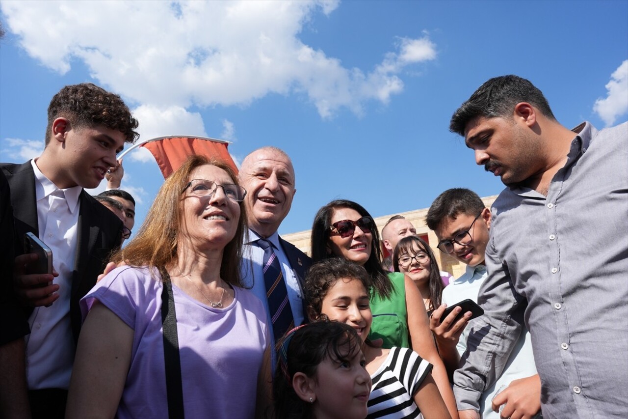 Zafer Partisi Genel Başkanı Ümit Özdağ ve beraberindeki heyet, 30 Ağustos Zafer Bayramı...