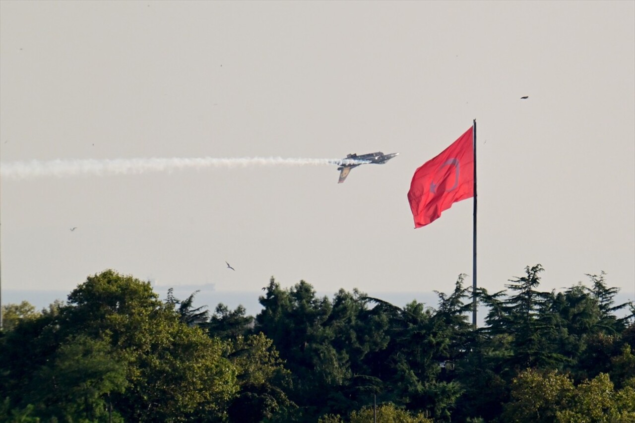 Türk Hava Kuvvetlerinin akrobasi timi SOLOTÜRK, 30 Ağustos Zafer Bayramı kutlamaları kapsamında...