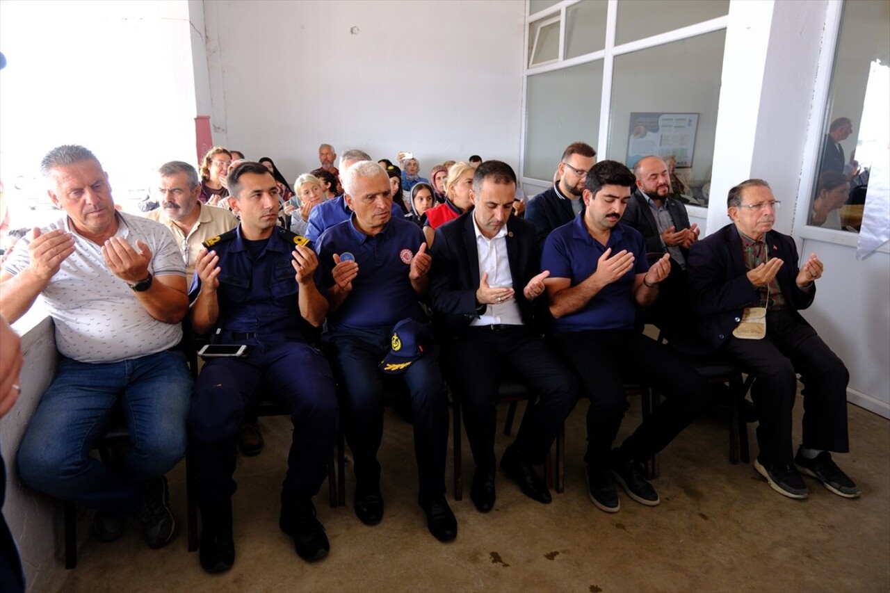 Kırklareli'nin Demirköy ilçesine bağlı İğneada beldesinde, av yasağının sona ereceği gece...