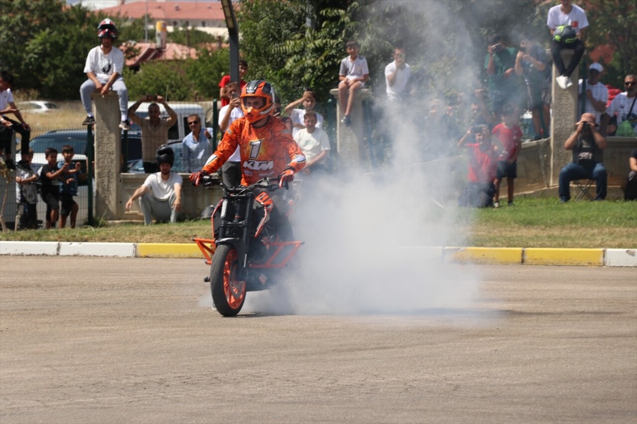 Erzincan'da, Valilik, Erzincan Belediyesi ve Erzincan Motosiklet Kulübü ortaklığında, Erzincan...