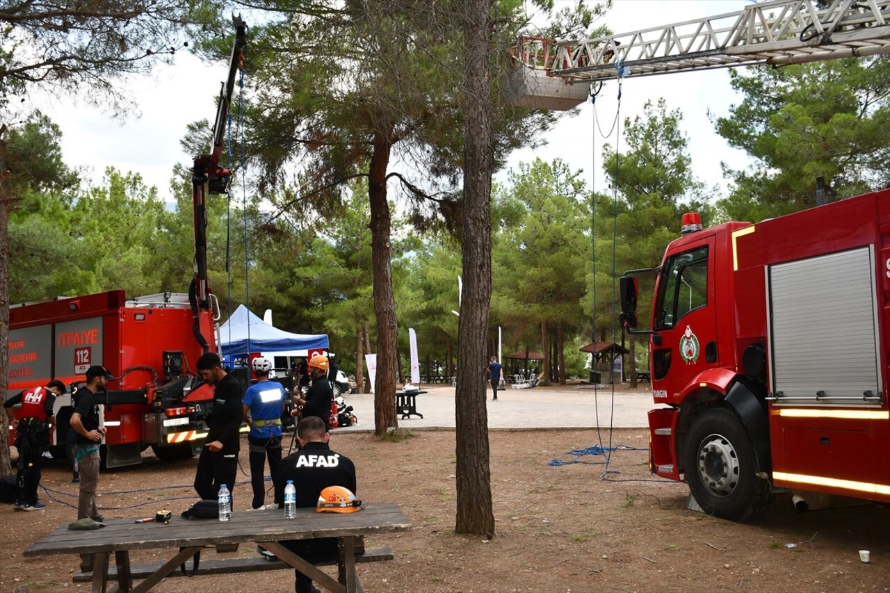 Türkiye Afet Müdahale Planı çerçevesinde AFAD Başkanlığı tarafından afetlere dirençli toplum...