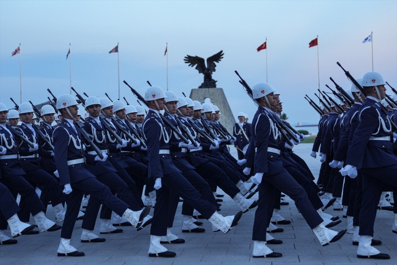 Milli Savunma Üniversitesi Hava Harp Okulu Komutanlığı Diploma ve Sancak Devir Teslim Töreni...