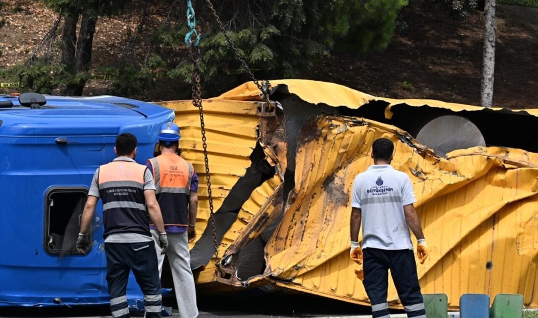 Bakırköy'de üst geçide çarpan