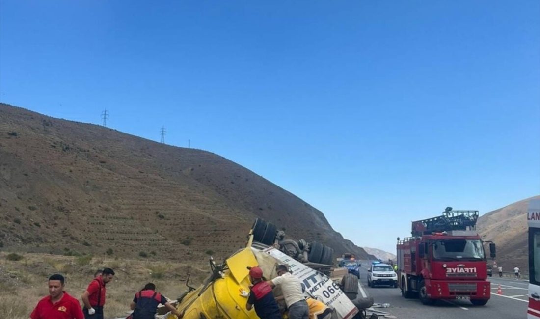 Erzincan'da iki tır ve