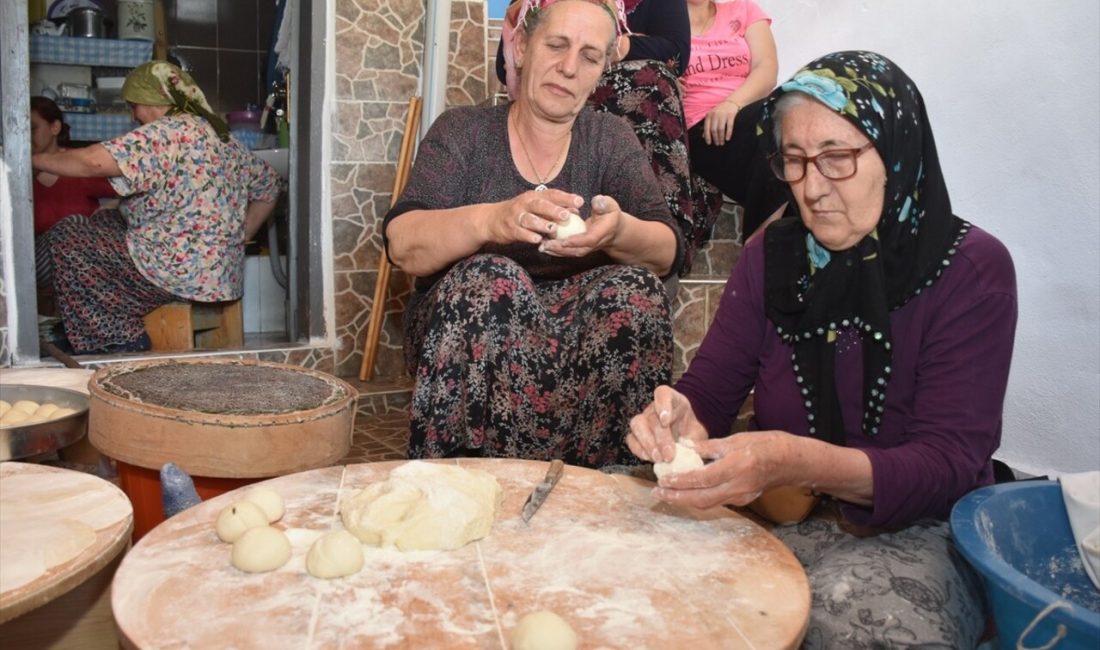 Gümüşhane'nin Mescitli köyünde kadınlar,