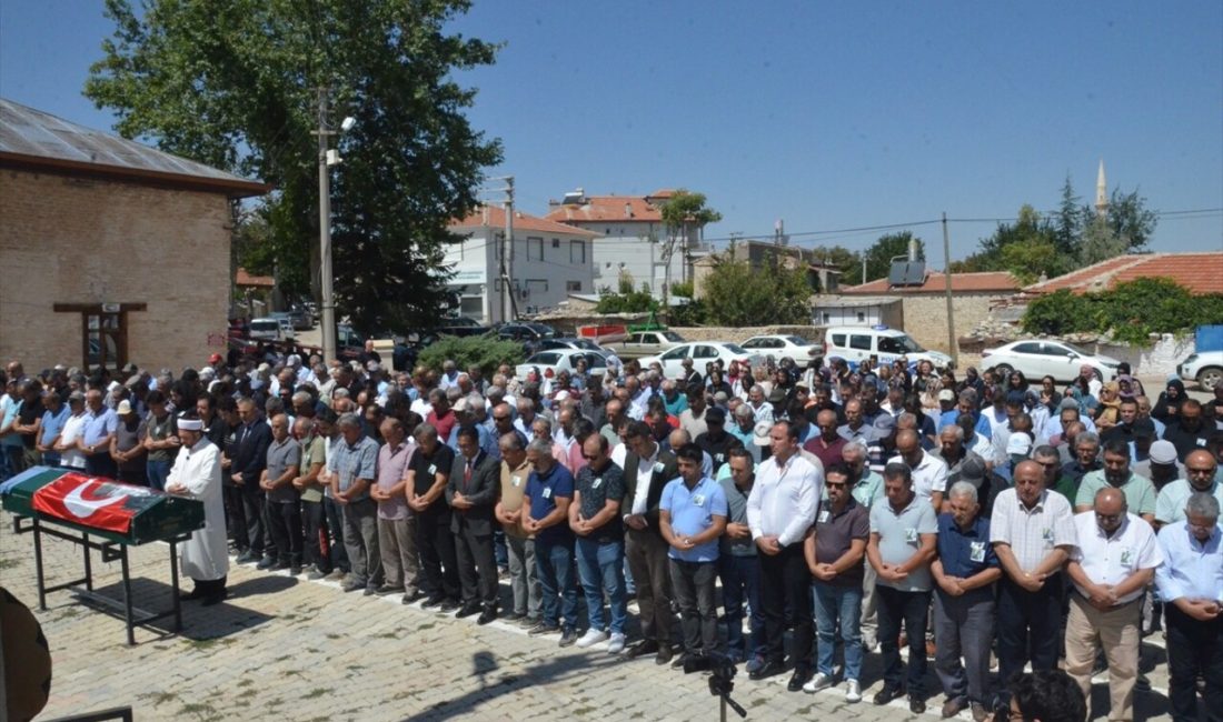 Mersin'de bıçaklanarak öldürülen öğretmen