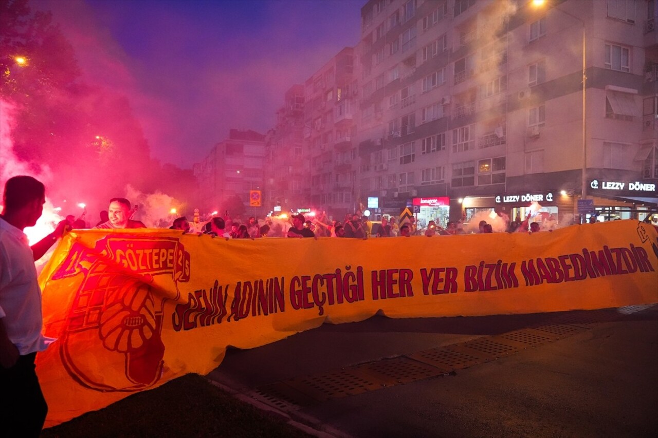 Trendyol Süper Lig'in 4. haftasında, ev sahibi ekibin taraftarlarının alınan ceza nedeniyle...