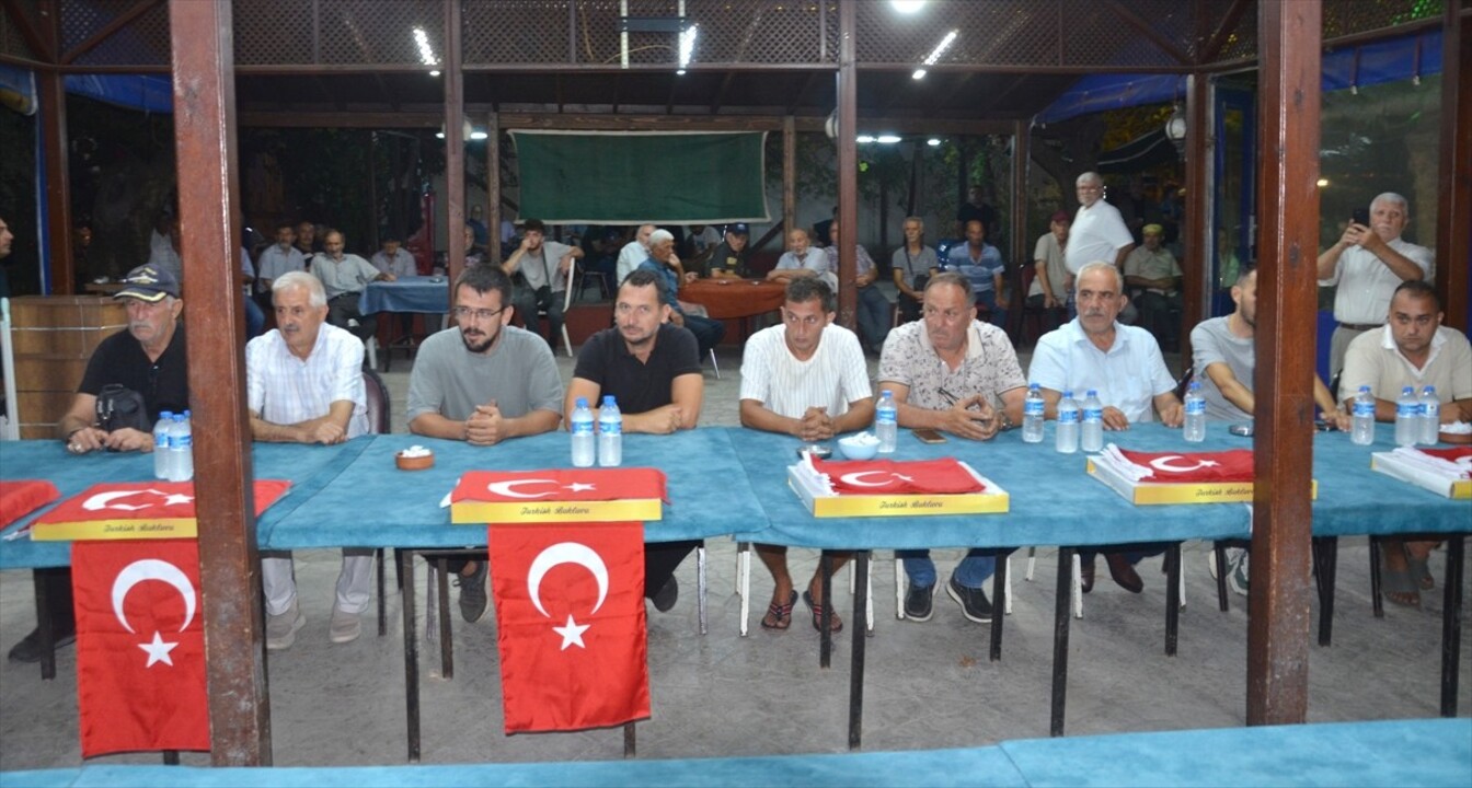 Kocaeli'de av yasağının bu gece yarısı sona ermesiyle denizlere açılacak balıkçılar için tören...