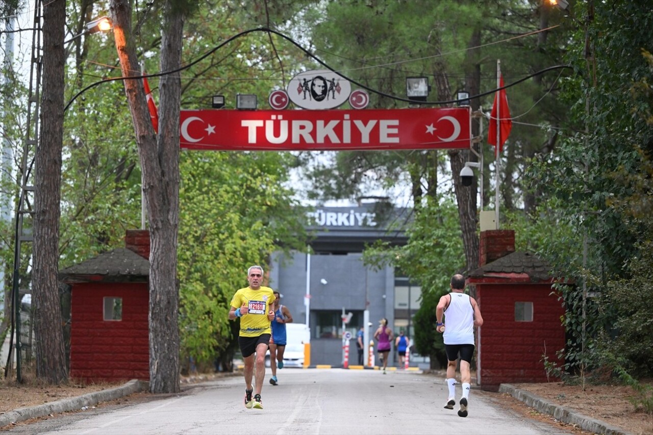 9. Uluslararası Edirne Maratonu koşuldu. Balkan Ülkeleri Dostluk Grubu Gençlik ve Spor Kulübü...