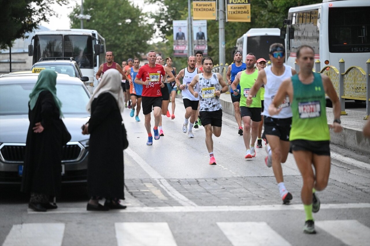 9. Uluslararası Edirne Maratonu koşuldu. Balkan Ülkeleri Dostluk Grubu Gençlik ve Spor Kulübü...