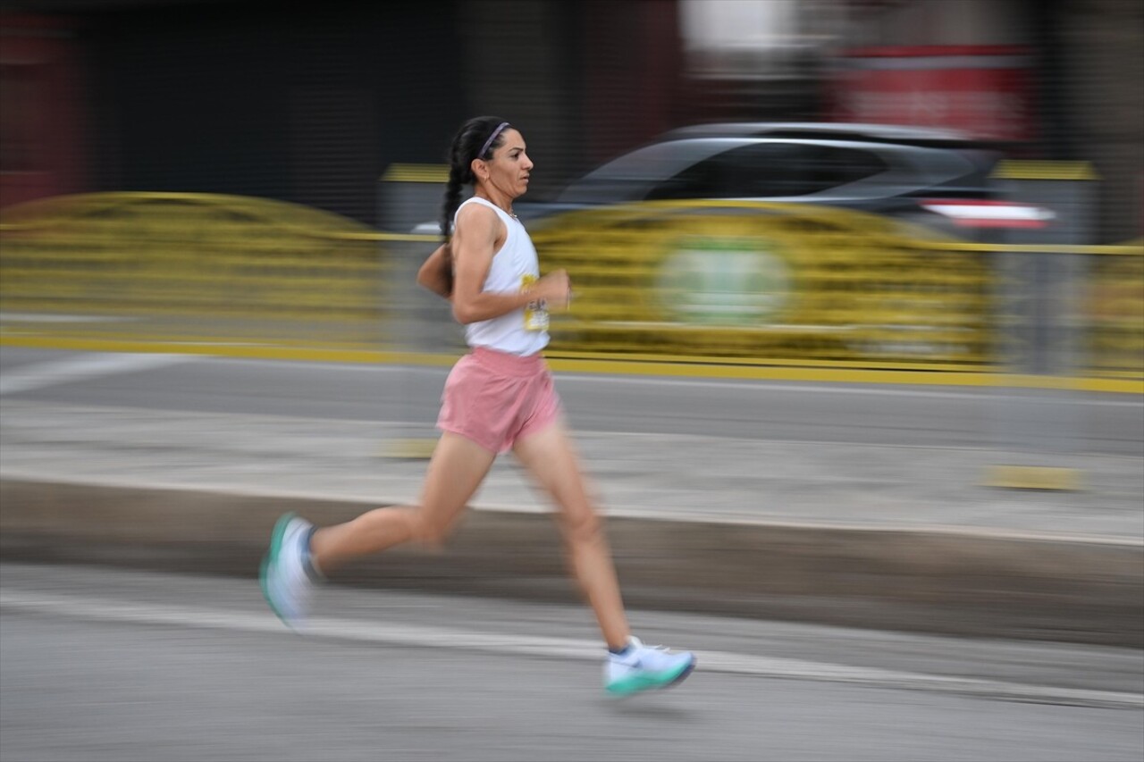 9. Uluslararası Edirne Maratonu koşuldu. Balkan Ülkeleri Dostluk Grubu Gençlik ve Spor Kulübü...