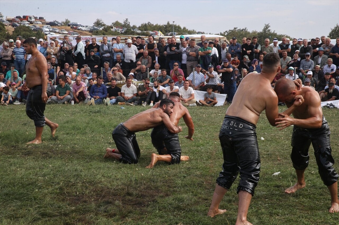 Batı Trakya'da Rodop iline bağlı Alantepe Yaylası'nda Kozlukebir Belediyesince "Alantepe Yağlı...