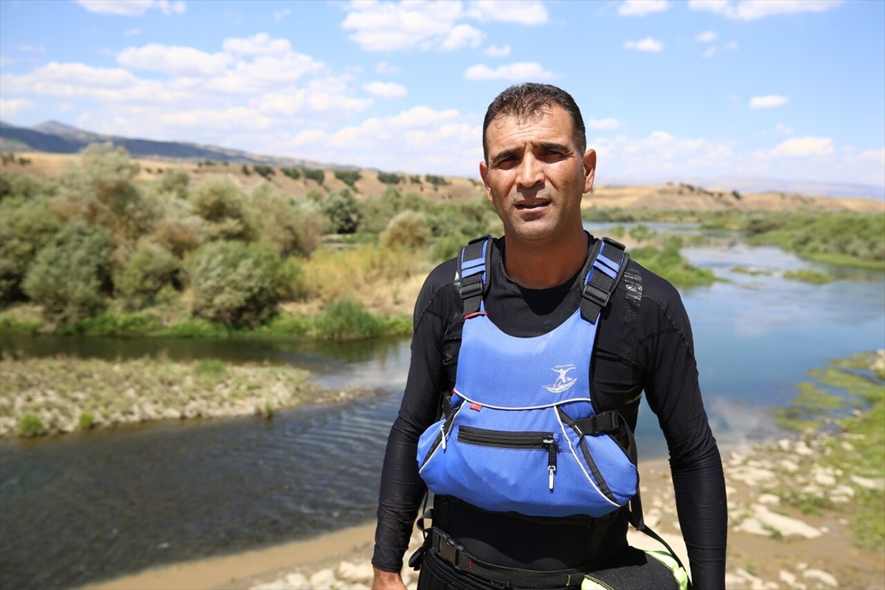 Bingöl'de Aile ve Sosyal Hizmetler İl Müdürlüğünce, devlet koruması altındaki çocuklara yönelik...