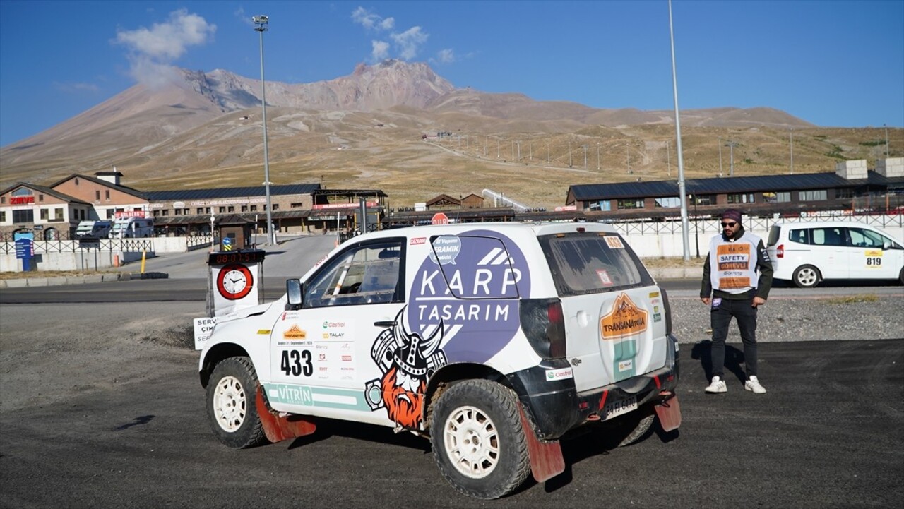 TransAnatolia Rally Raid'e katılan 91 yarışmacı Erciyes'te kamp yaptı. 