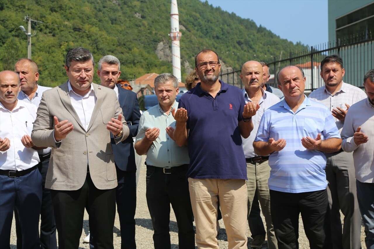 Kastamonu'nun İnebolu ilçesinde köy muhtarlarının maaşlarının yanı sıra promosyon bağışıyla satın...