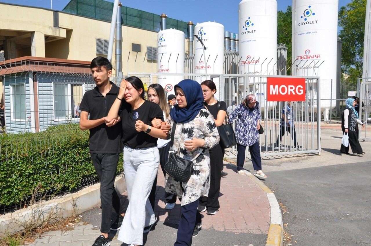 Eskişehir'de, hemşire Tuğba Koç'un evlilik yıl dönümünde ölümüne ilişkin gözaltına alınan eşi...