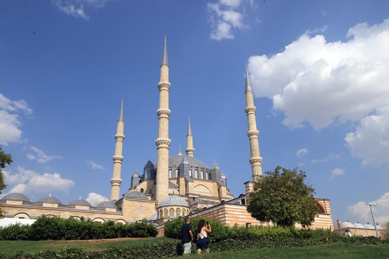 Selimiye Camisi restorasyonun büyük bölümü tamamlandı.