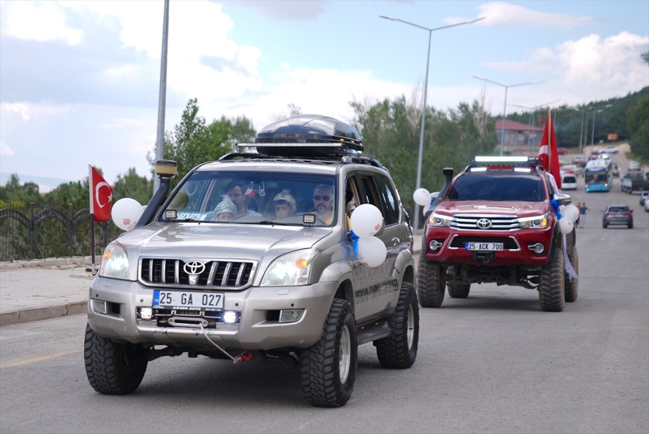 Erzurum Vakıflar Bölge Müdürlüğünün desteklediği 150 çocuk için sünnet etkinliği organize edildi....