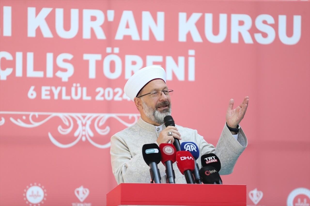 Diyanet İşleri Başkanı Ali Erbaş, Yalova'nın Çiftlikköy ilçesinde kız öğrencilere eğitim verilecek...