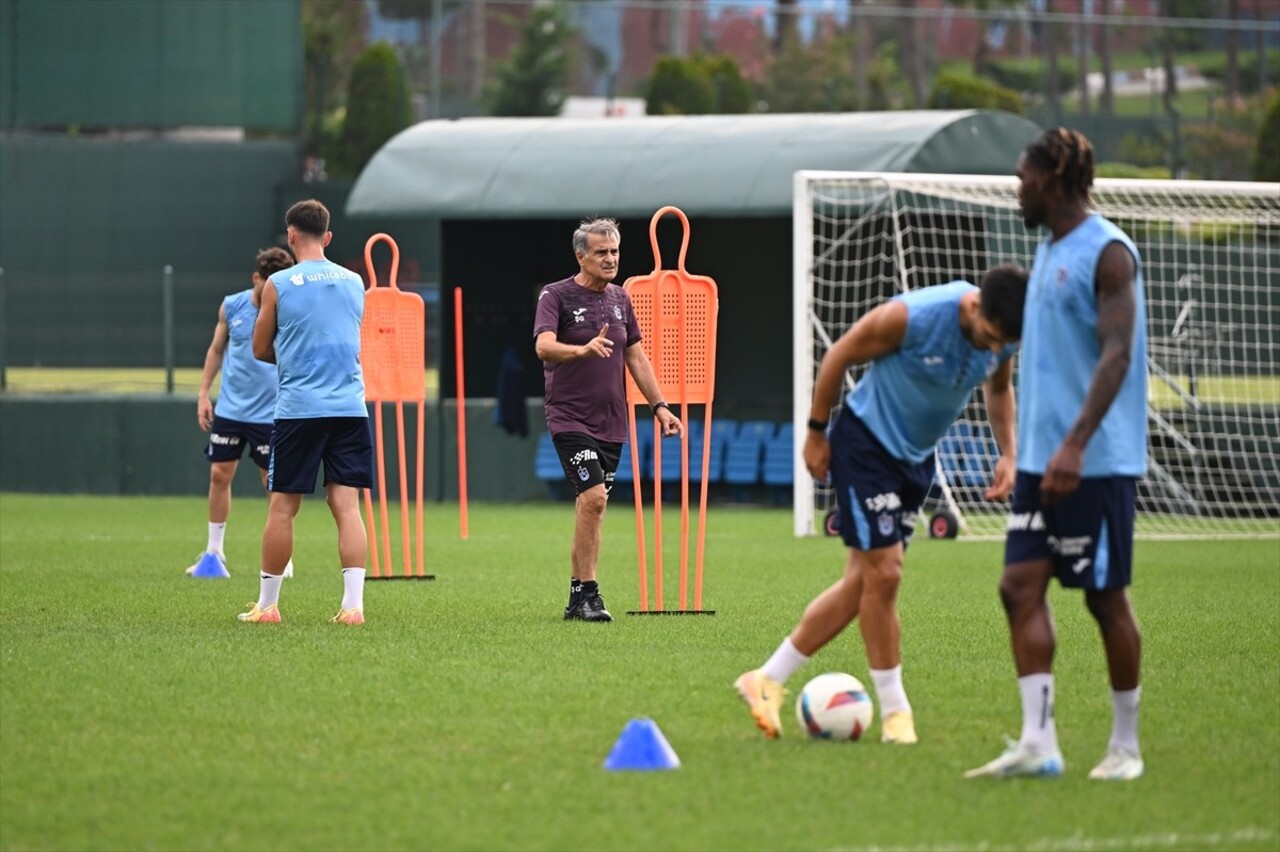 Trabzonspor, Trendyol Süper Lig'in 5. haftasında Beşiktaş ile yapacağı maçın hazırlıklarını...