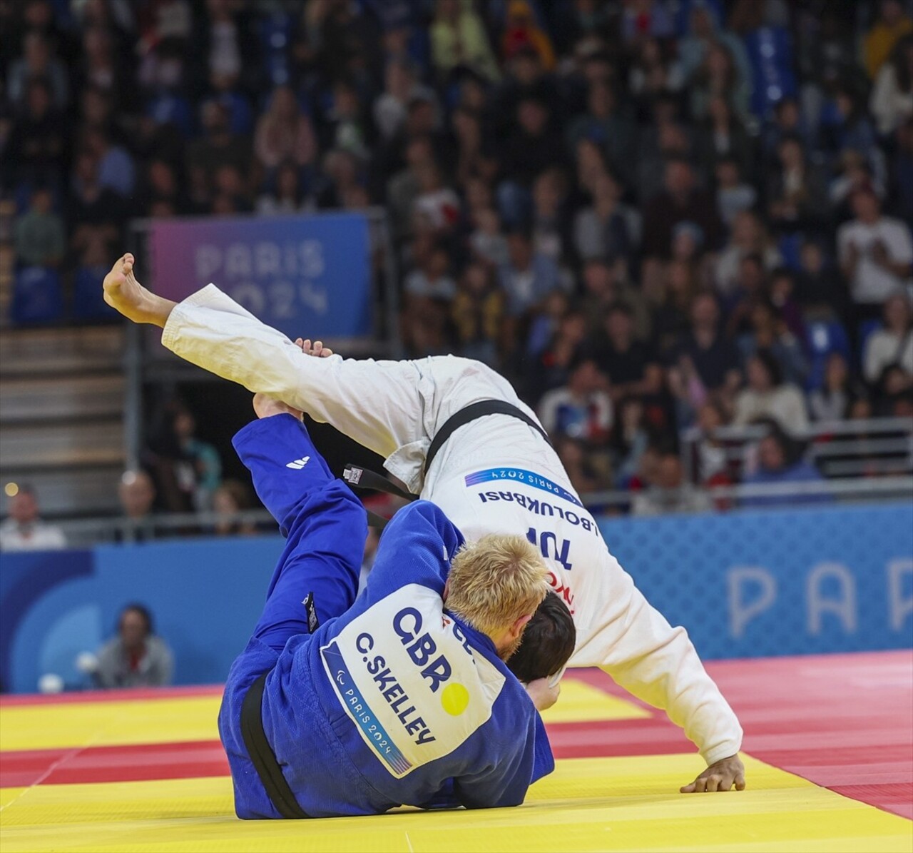 Paris 2024 Paralimpik Oyunları'nda judo erkekler +90 kilo J2 kategorisi yarı finali Champ-de-Mars...