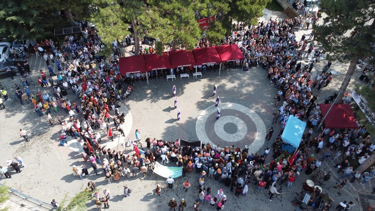 Bilecik'in Söğüt ilçesinde bu yıl 743'üncüsü düzenlenen Söğüt Ertuğrul Gazi'yi Anma ve Yörük...