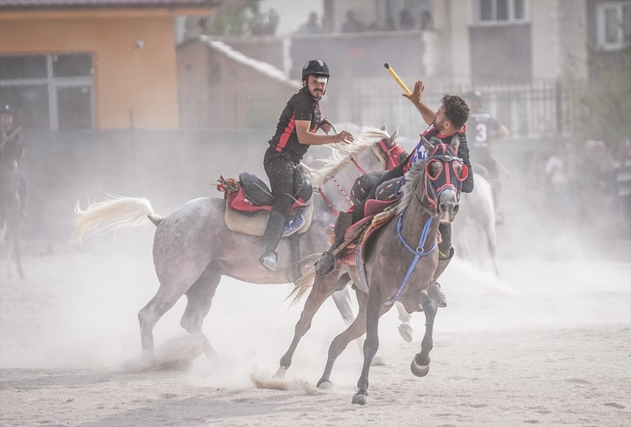 Bilecik'in Söğüt ilçesinde bu yıl 743'üncüsü düzenlenen Söğüt Ertuğrul Gazi'yi Anma ve Yörük...