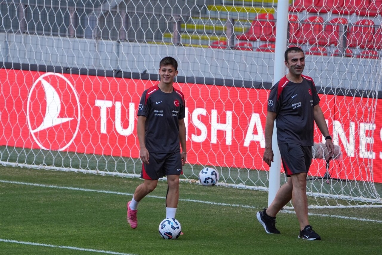 
A Milli Futbol Takımı, UEFA Uluslar B Ligi 4. Grup'taki ikinci karşılaşması olan İzlanda maçı...