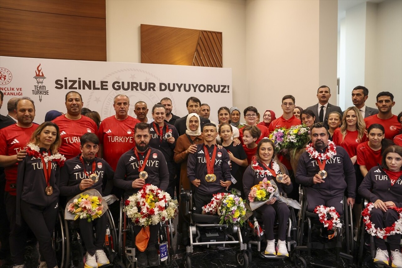 Paris 2024 Paralimpik Oyunları'nda 6 altın, 10 gümüş ve 12 bronz madalyayla tarihi sonuca imza...