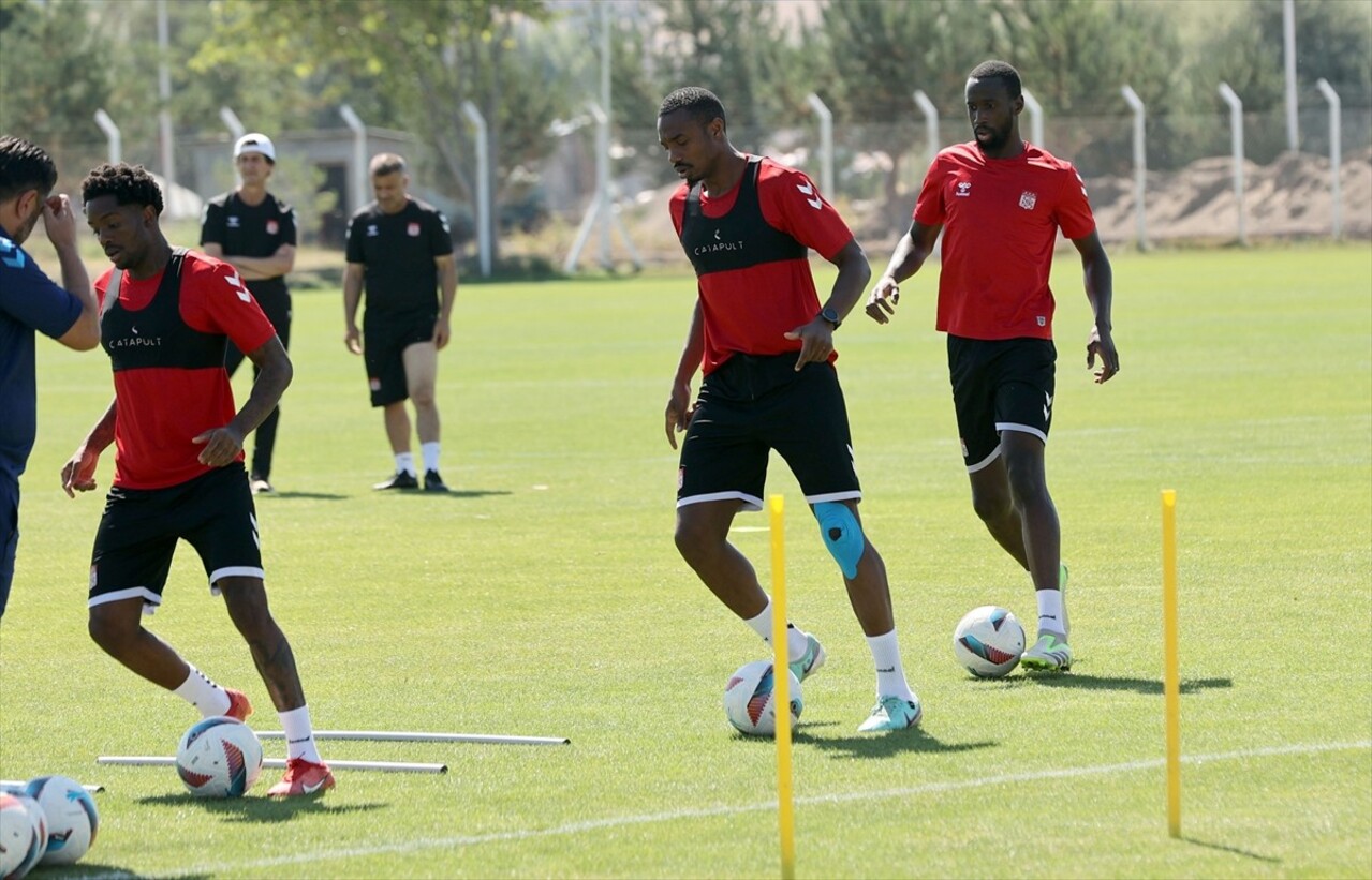 Net Global Sivasspor, Trendyol Süper Lig'in 5. haftasında oynayacağı Gaziantep FK maçının...