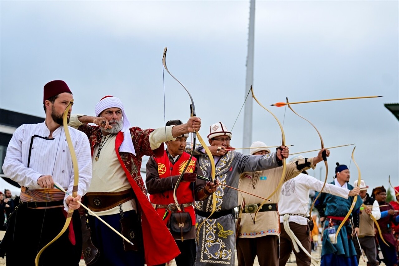 UNESCO Somut Olmayan Kültürel Miras Varlığı listesinde yer alan geleneksel Türk okçuluğu...