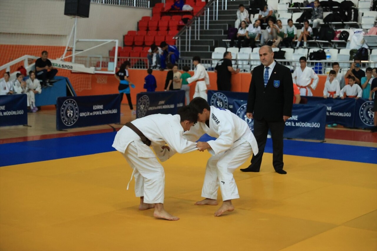 Uluslararası Edirne Judo Turnuvası, yapılan müsabakalarla sona erdi. Edirne Spor Salonu'nda...