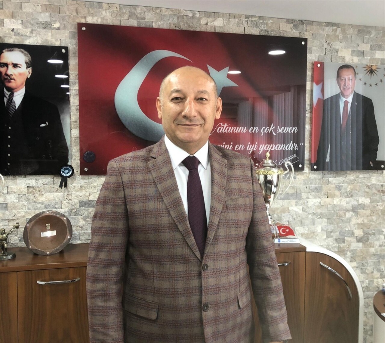 Büyükler kategorisinde düzenlenen Türkiye Kulüpler Halter Şampiyonası, Konya'da başladı. ilk gün...