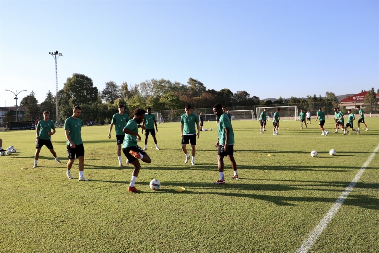 Sakaryaspor, Trendyol 1. Lig'in 5. haftasında Şanlıurfaspor ile oynayacağı karşılaşmanın...